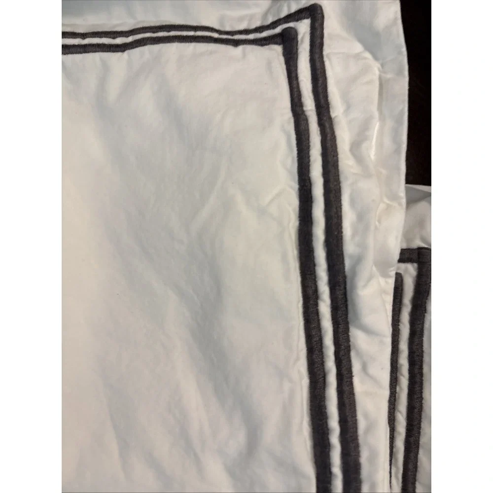 RH  Restoration Hardware Italian  cotton Pillow Shams‎ set of 2 gray embroidery